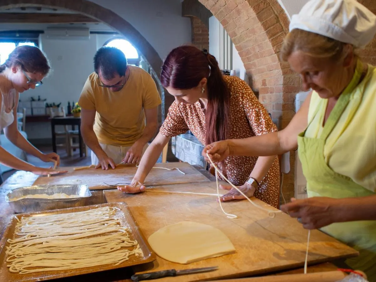 Agriturismo Mocine Asciano Alojamento de Turismo Rural